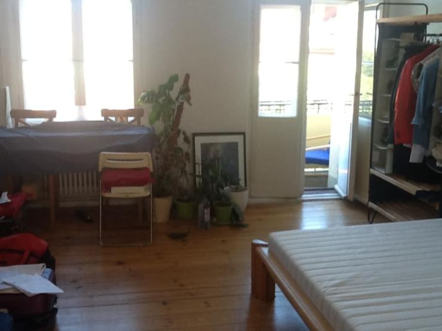 Ihr Zimmer