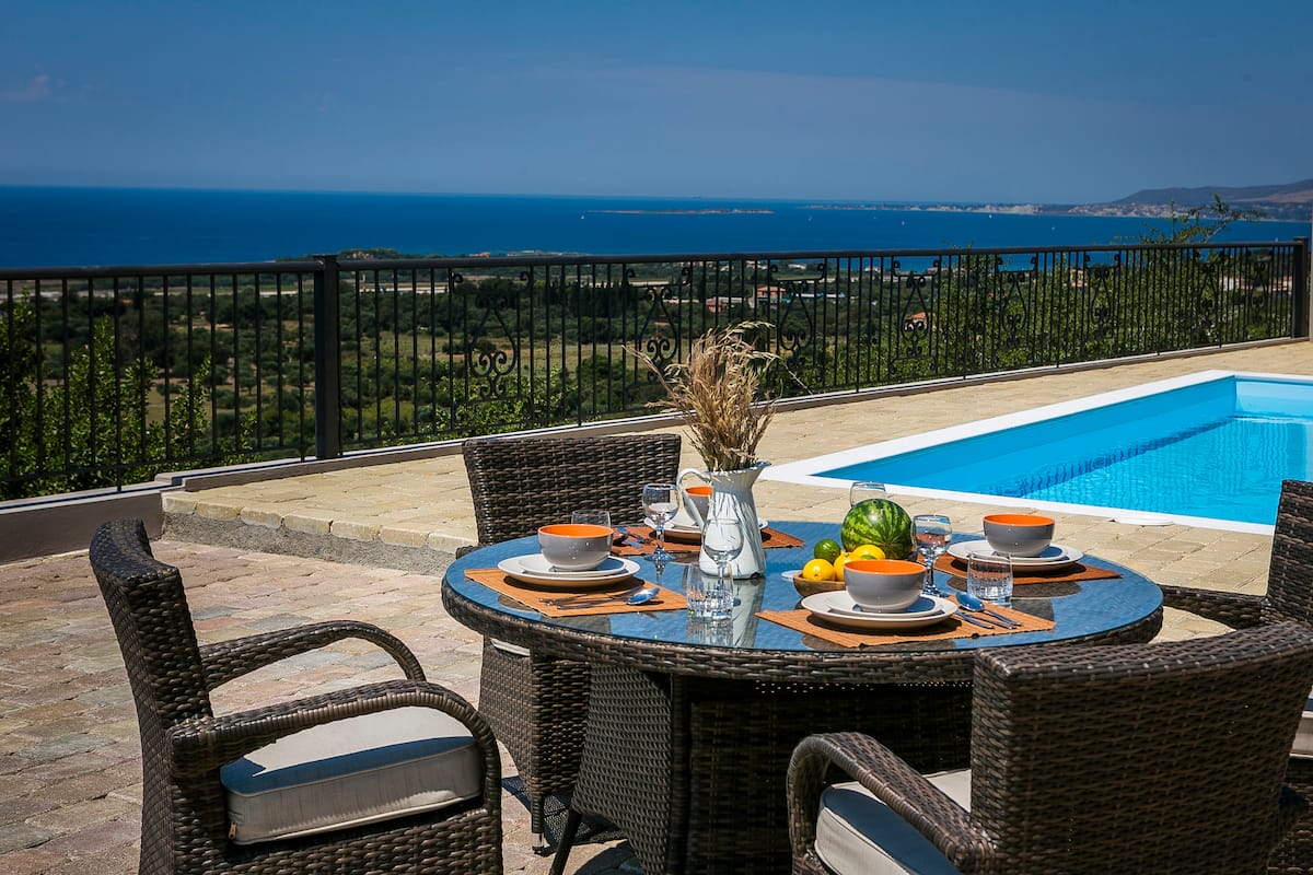 Terrace dining