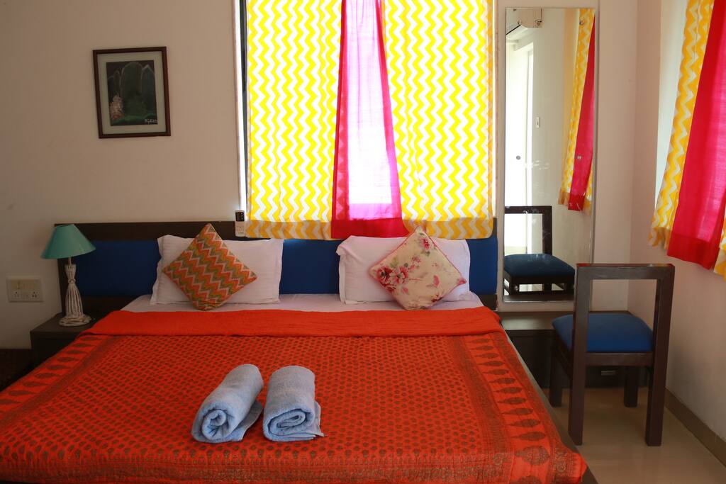 Studio Bed
