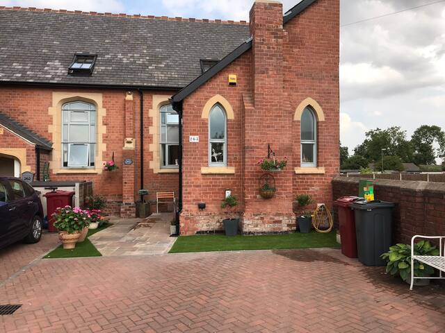 Converted Chapel room only, shared bathroom, WiFi