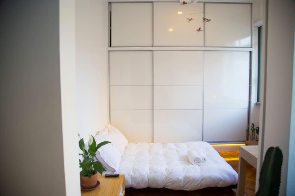 Guest Bedroom
Quarto de Hóspedes