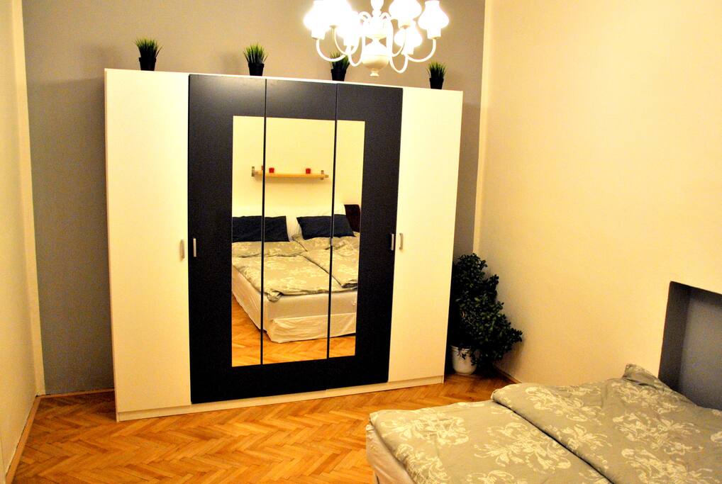 Room 1