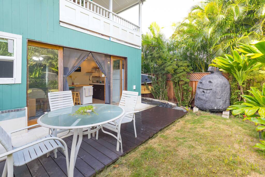 Enjoy a meal or read a book on the outdoor lanai.
