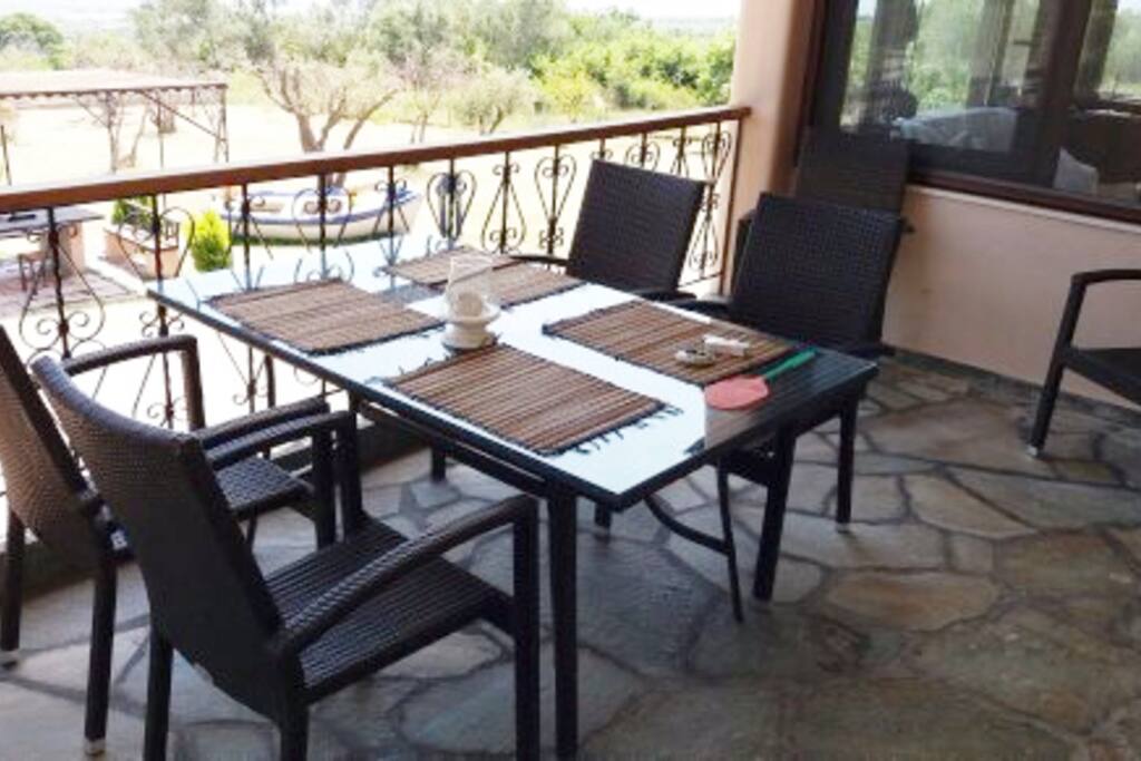 Dinning out? why not?