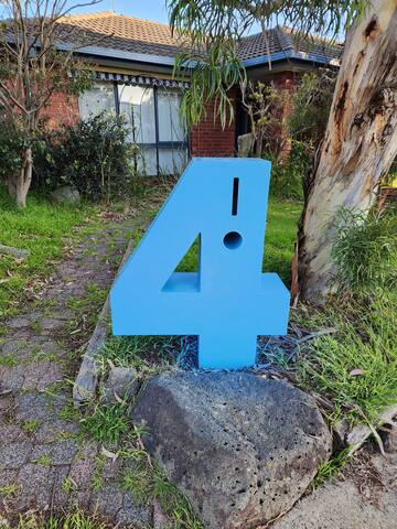 80’s Renovated Gem 400m to Beach gallery image 5