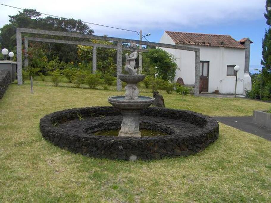 ENTRADA + JARDIM