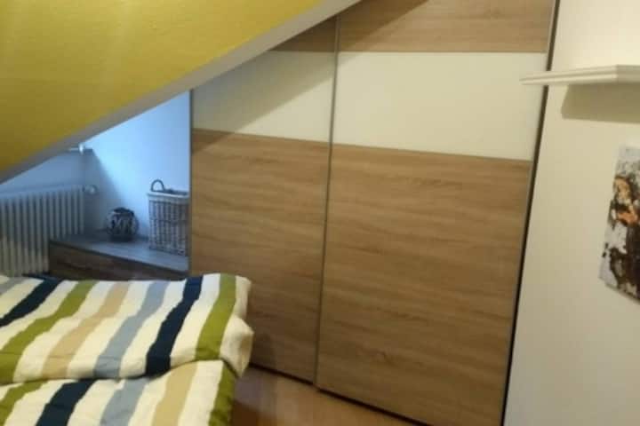 საძინებელი 1