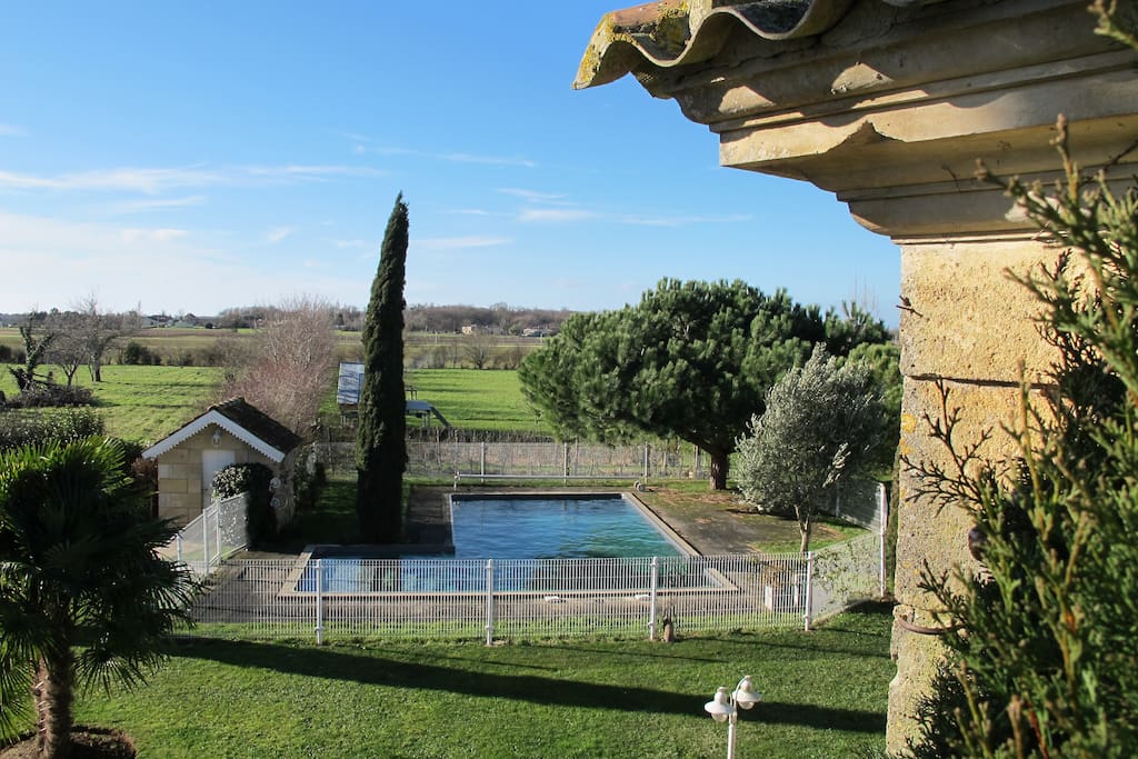 La piscine et ses environs !