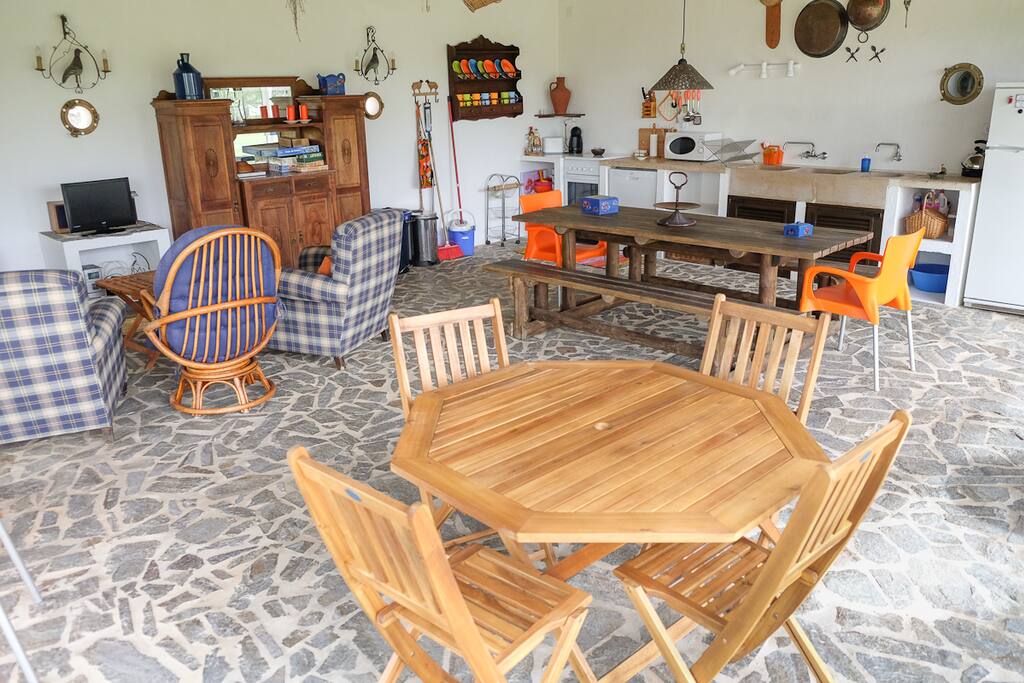 Living room and kitchen facilities.