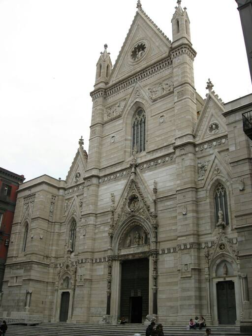 DOM VON NAPOLI