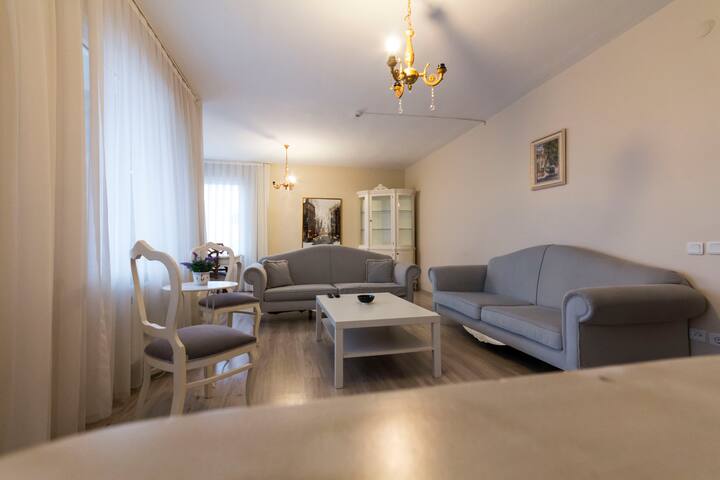 Luxury Apartment (Sea View) gallery image 2