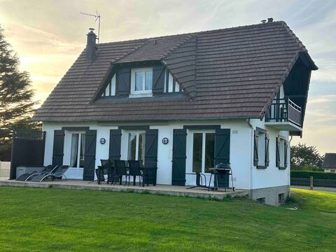 Top Airbnb: Getaway between Land and Sea à Petit Caux