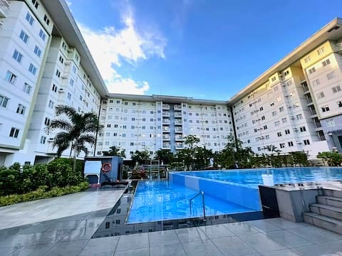 Fully Furnished Condo - Amaia Steps