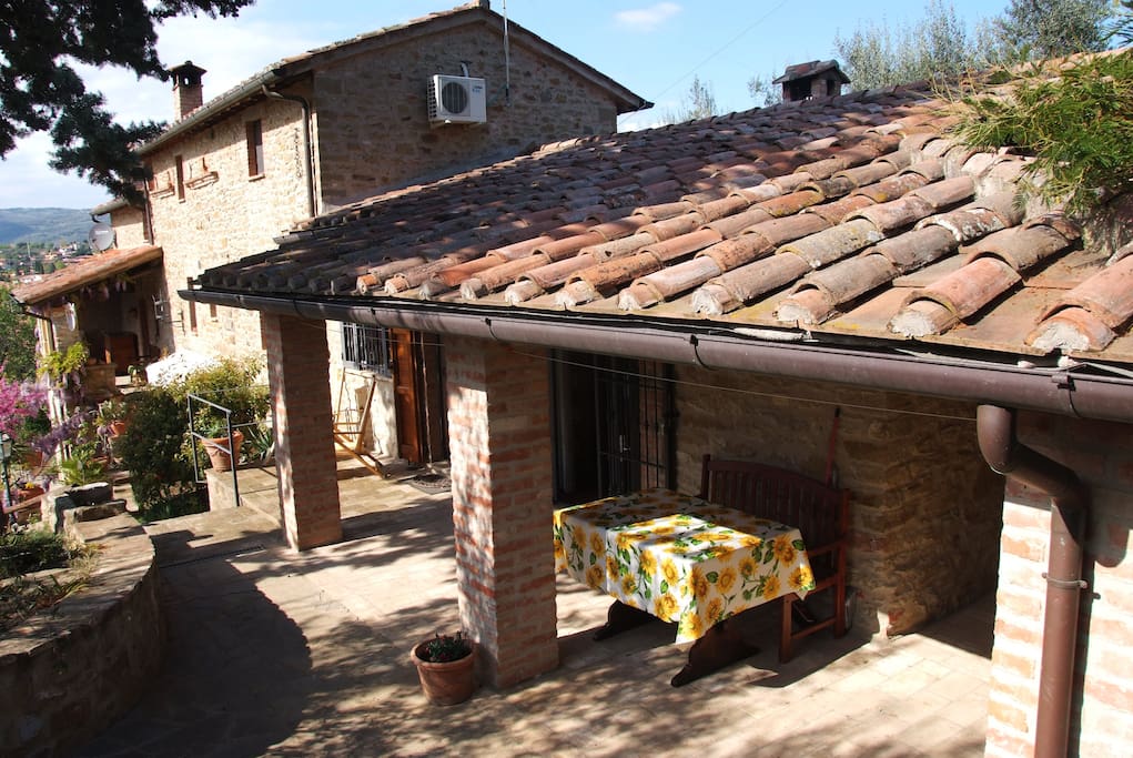 Portico arredato