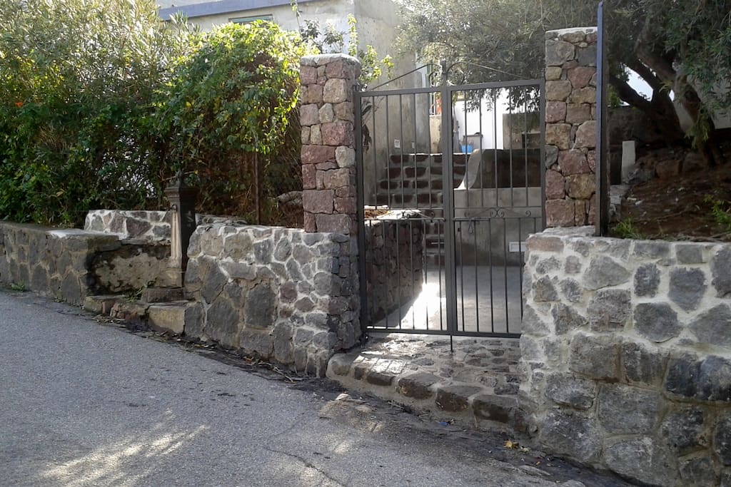 Ingresso sulla strada