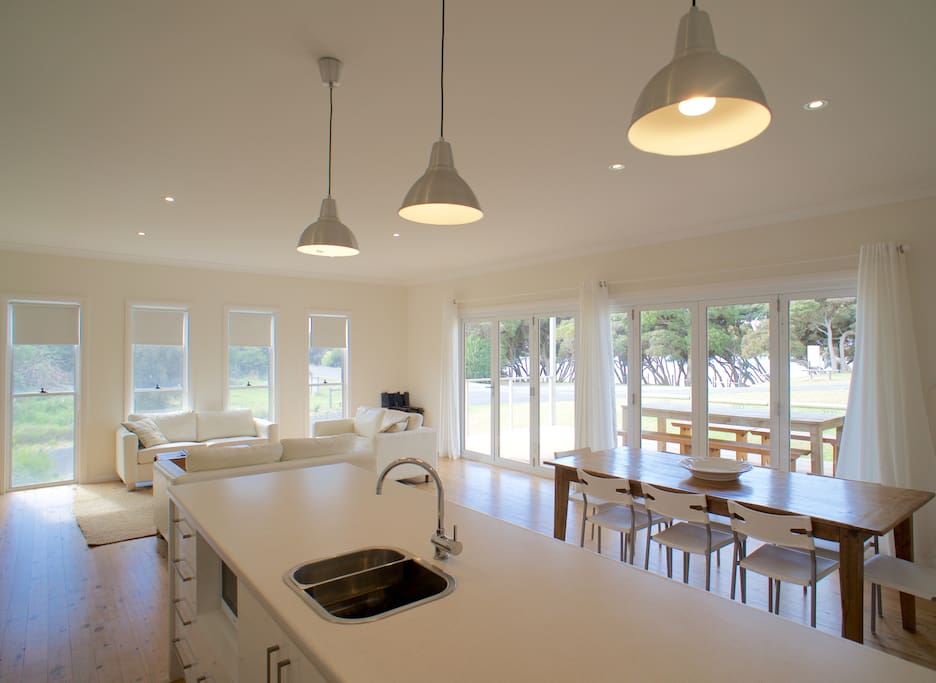 Fully self contained kitchen with dishwasher, electric oven and cook top.