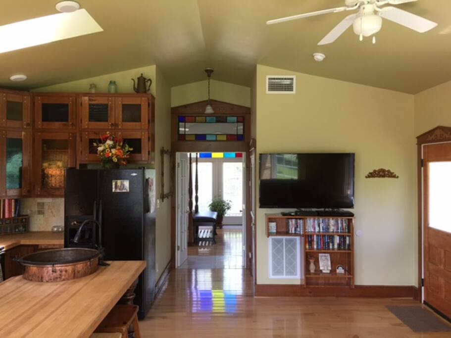 You have a fully equipped kitchen, pots,pans,dishes,&silverware. Enjoy your downtime watching a 55" flatscreen.We do have a selection of movies as well as Netflix,cable and wi-fi.