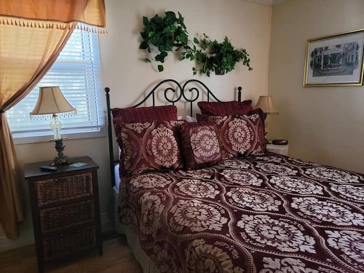 Imagine Room Guest suites for Rent in St. Jacobs, Ontario, Canada