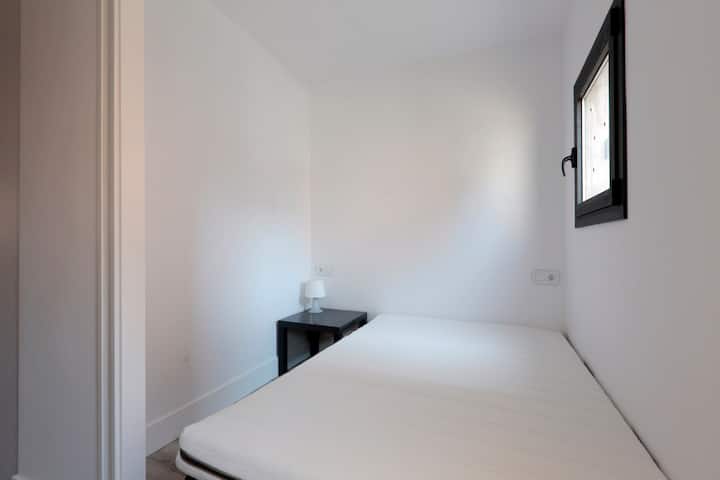 غرفة النوم الثانية 