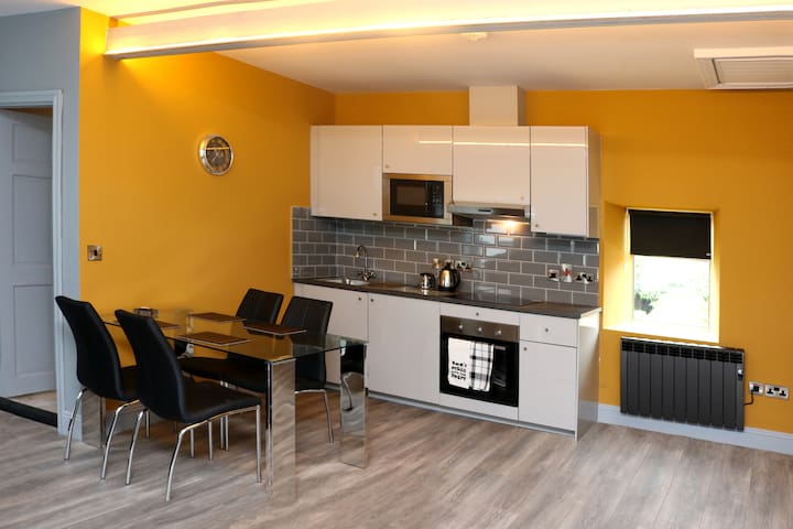 Treacys Hotel Self Catering Apartments