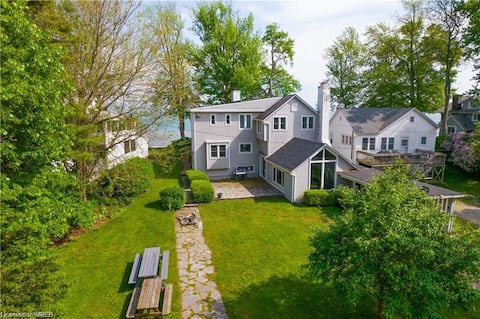 HOT TUB Waterfront Estate- 2 Houses! Sleeps 14