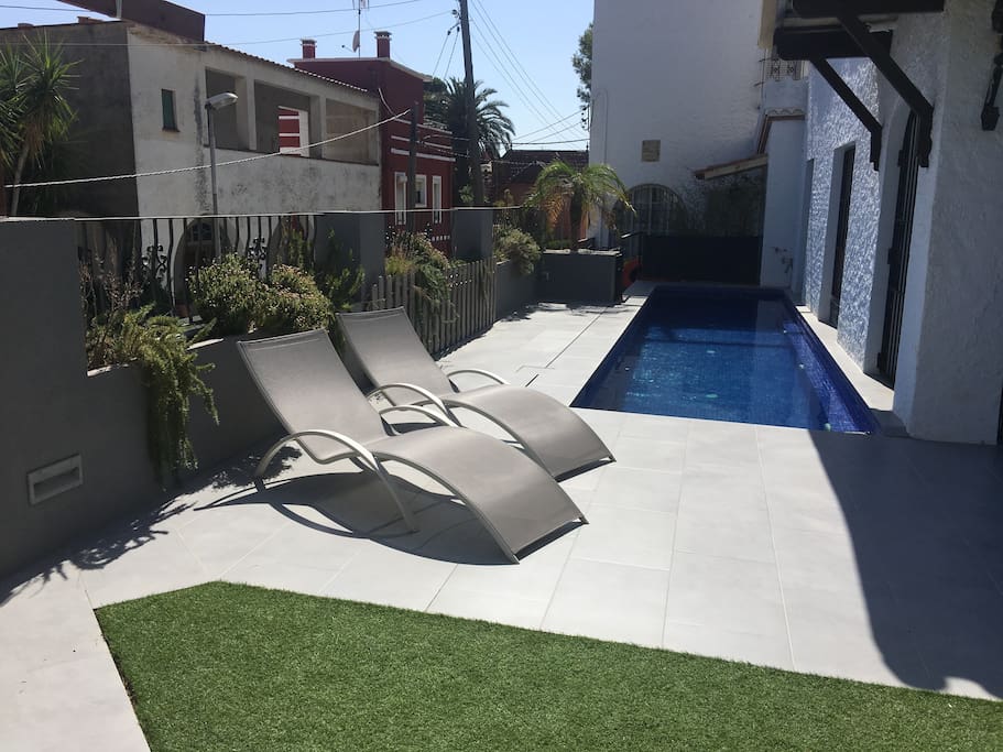 Sunbathing area