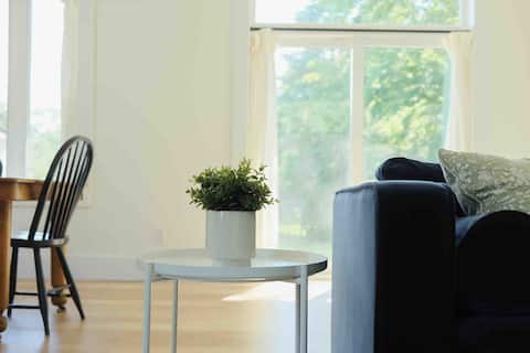 Popular Airbnb listing: PEC Garden House in Prince Edward
