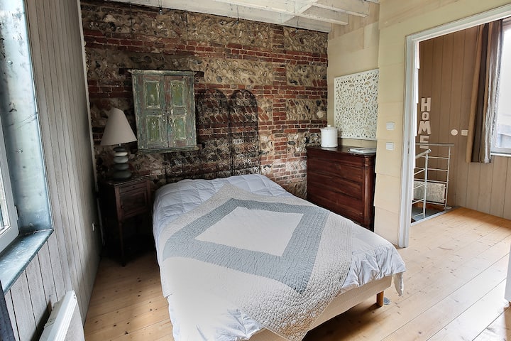 chumba cha kulala watu 2, kitanda cha watu wawili