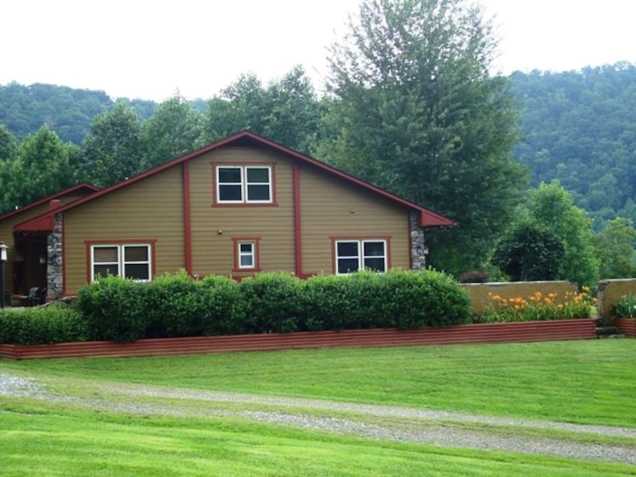 Compassionate Expressions Mountain Inn