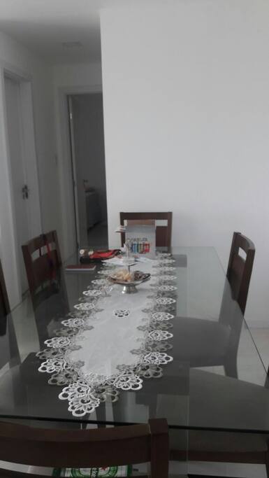 mesa com 06 lugares
