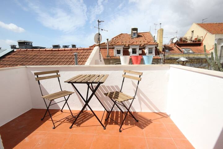 Historic charming house @ the heart of Lisbon gallery image 4