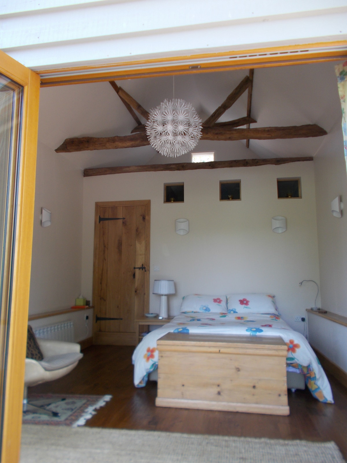 Popular Airbnb listing: Beautiful converted barn in tranquil garden in Suffolk