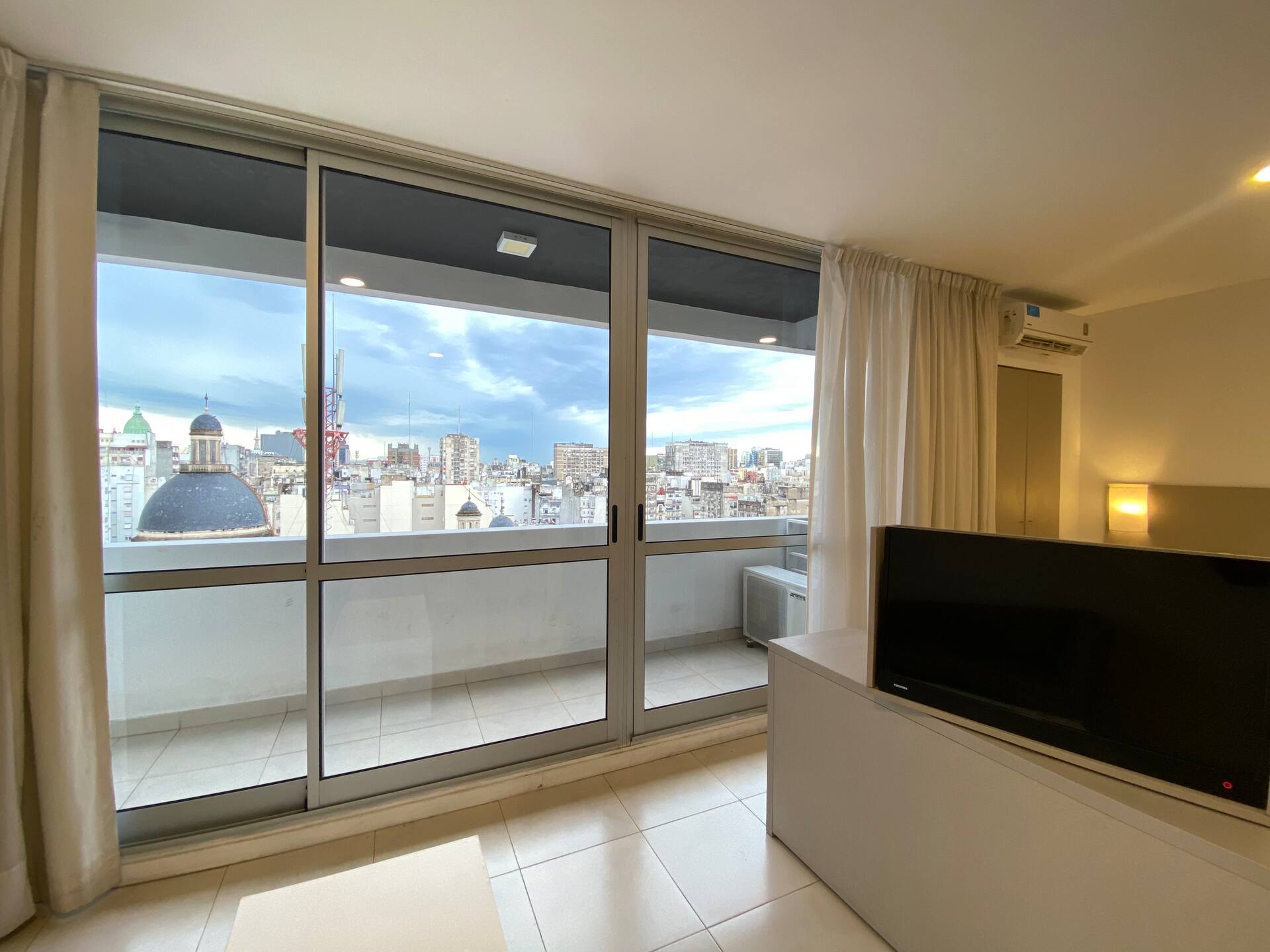 Kitnet com varanda e vista em San Nicolás