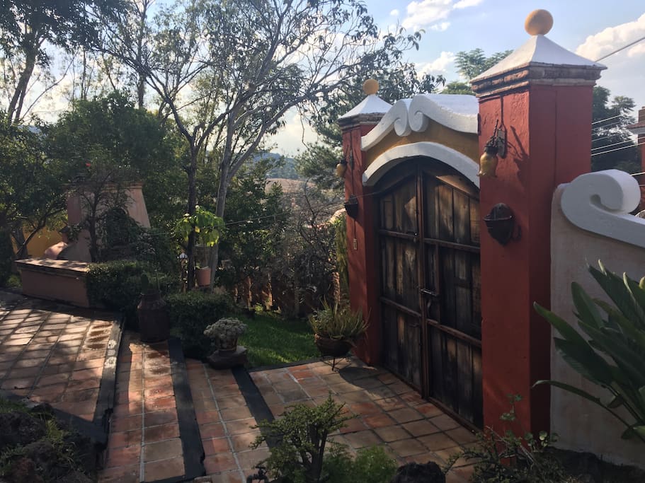 Plazoleta de ingreso