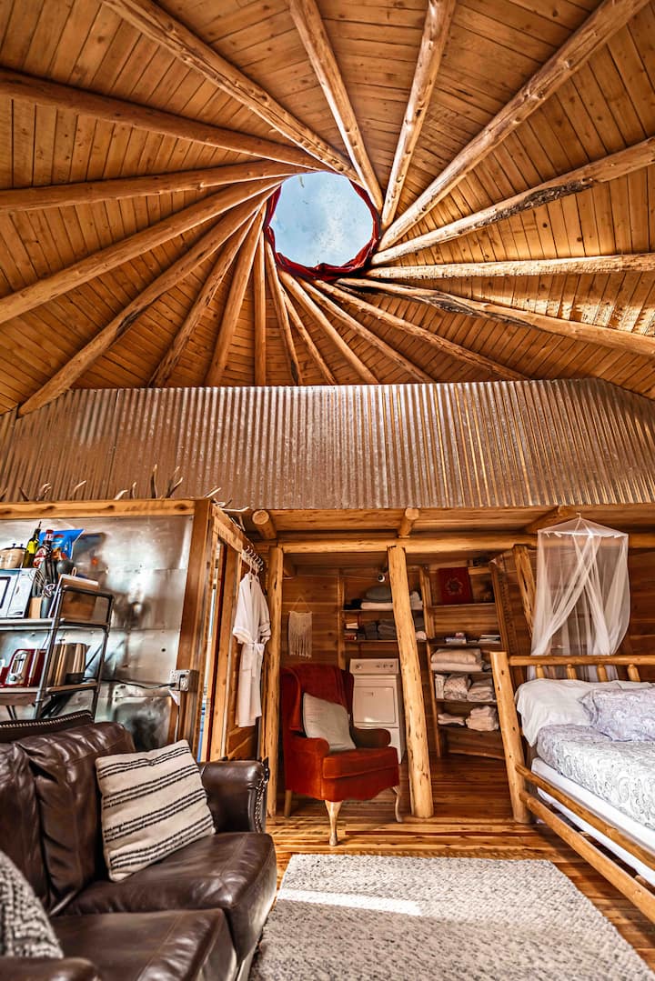 ⭐ Northern Montana Yurt• Fire place• ⭐ Yurts for Rent in Saint Regis