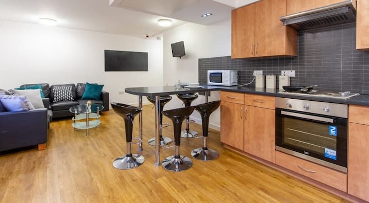 Holiday Homes & Condo Rentals - Airbnb