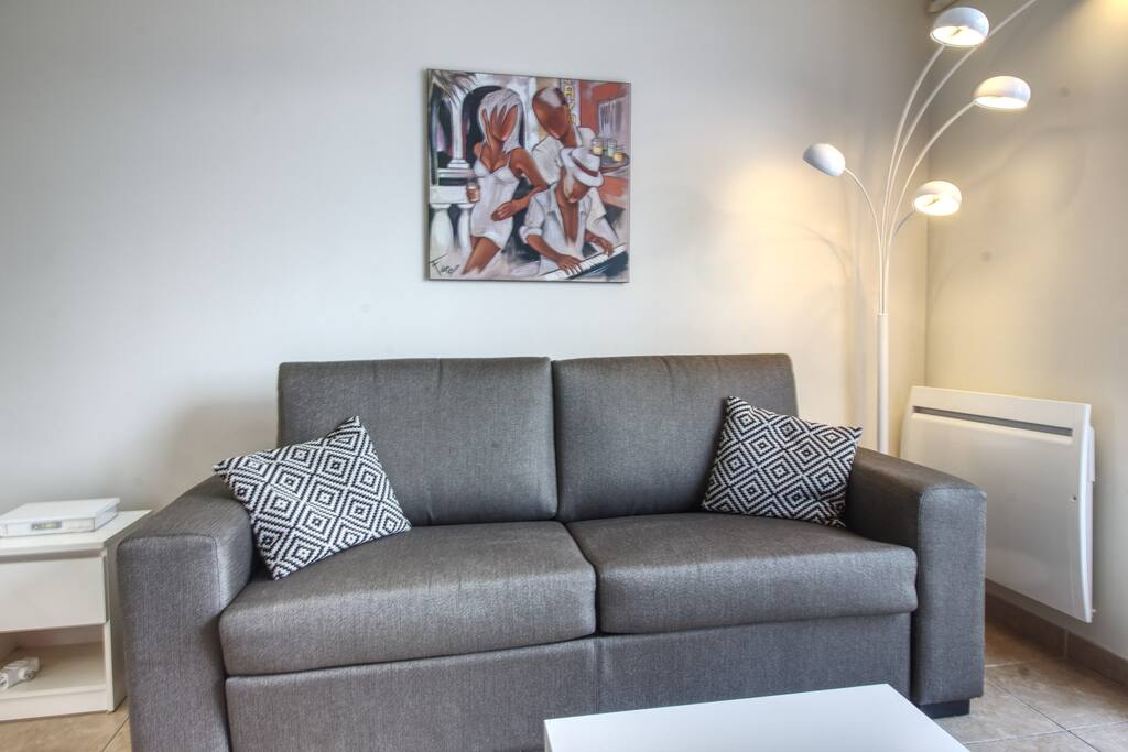 Canapé rapido avec vrai matelas mousse pour un couchage quotidien