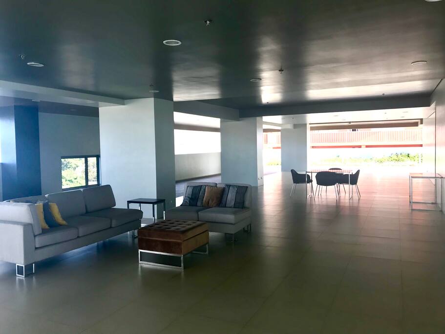 Common area (intended for small gatherings or parties by homeowners/tenants).