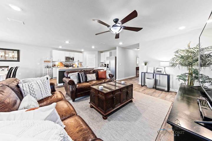 Modern & Cozy House ☀ Close To Beach ☀ Sleeps 8 - Foley, AL