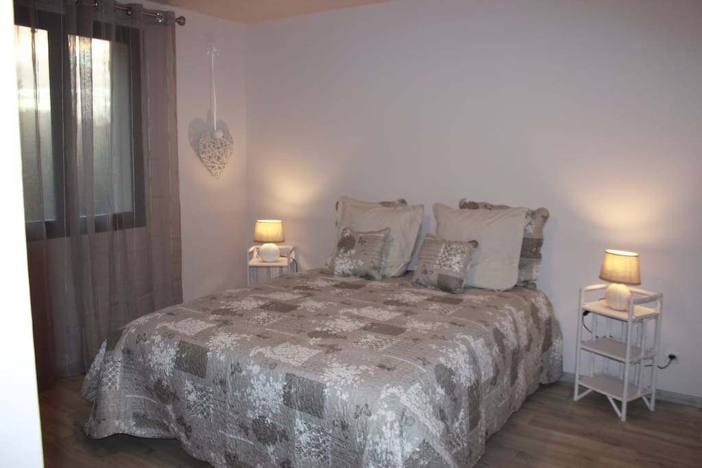 Chambre lit double « Lin »