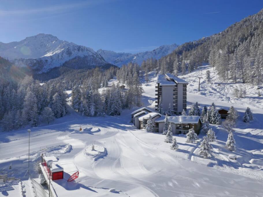 Интерхом. Nendaz (Valais). Сивье Швейцария новости. Mont Fort