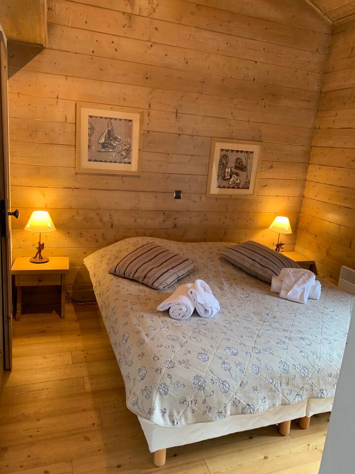 Chumba cha kulala cha ghorofa ya chini