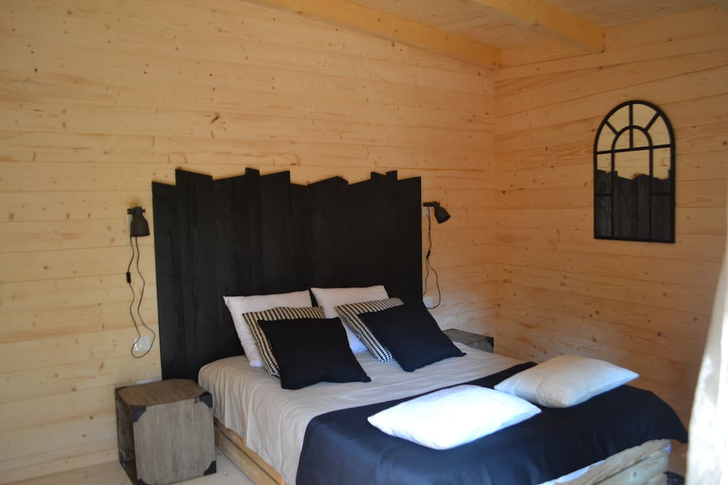 Chambre 1 - lit double