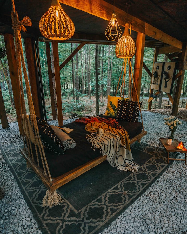 Romantic Fairytale Treehouse Secluded With Lake - Arrowhead Park, Bremen