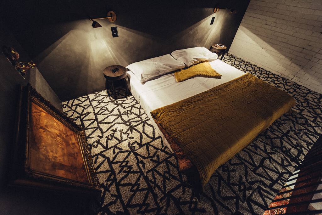 Loft Room King Bed