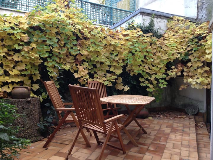 Pittoresque Et Calme ! Une Maison En Plein Paris - Gare d'Austerlitz