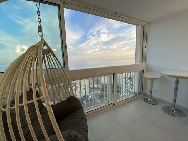 Penthouse with pretty views(19th floor)