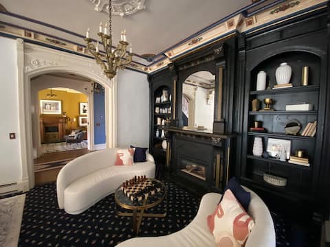 Successful Airbnb property: The Franklin Grand, a modern Victorian mansion in Ohio City