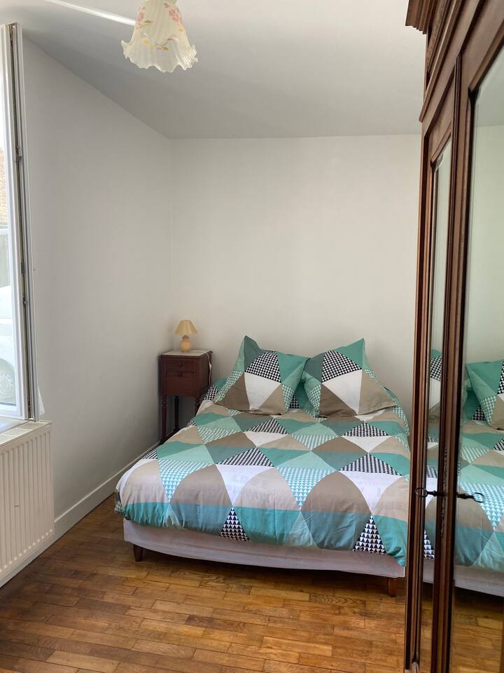 საძინებელი 1