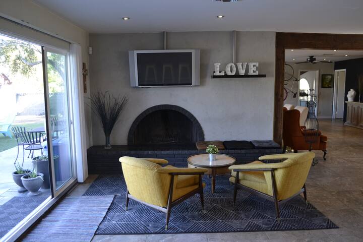 The “Beverly hills” of Las Vegas… gallery image 3